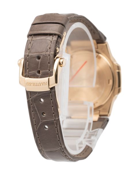 Patek Philippe Nautilus 7010R-010